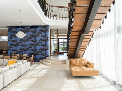 An Extraordinary Modern Country House with Stunning and Unique Exteriors in Russia by Leonovich Arseny (12)