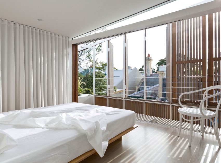 An Eye-Catching Contemporary Home with Warm and Clean Interiors in Balmain, Australia by Benn & Penna Architects (9)