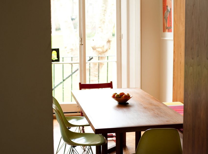 An Old Apartment Turned Into a Playful Contemporary House for a Family of Four in London by Andy Martin Architects (13)