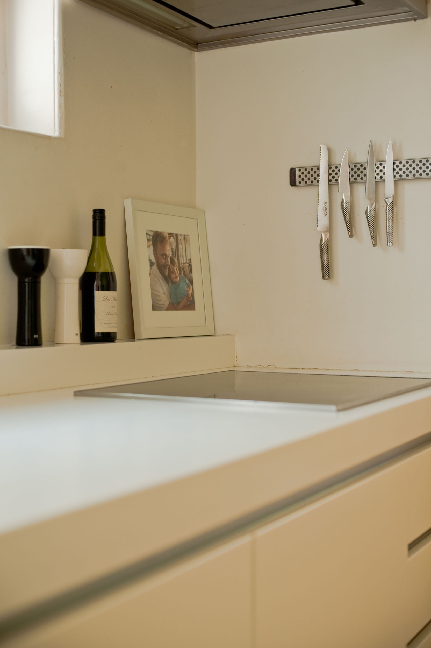 An Old Apartment Turned Into a Playful Contemporary House for a Family of Four in London by Andy Martin Architects (19)