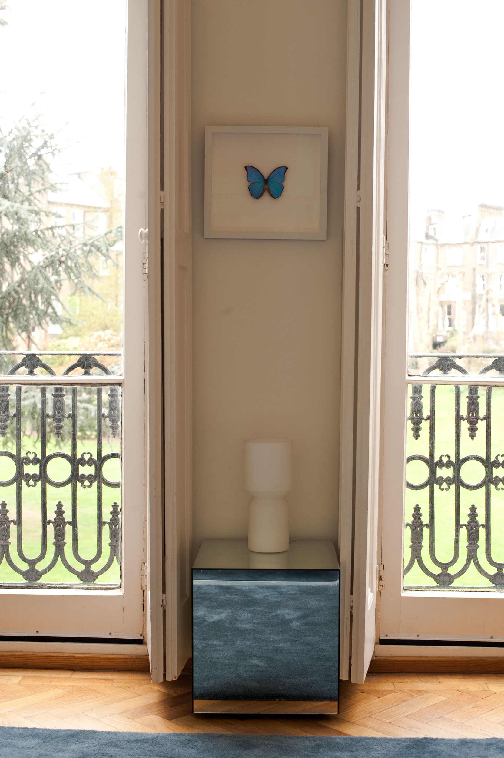 An Old Apartment Turned Into a Playful Contemporary House for a Family of Four in London by Andy Martin Architects (7)