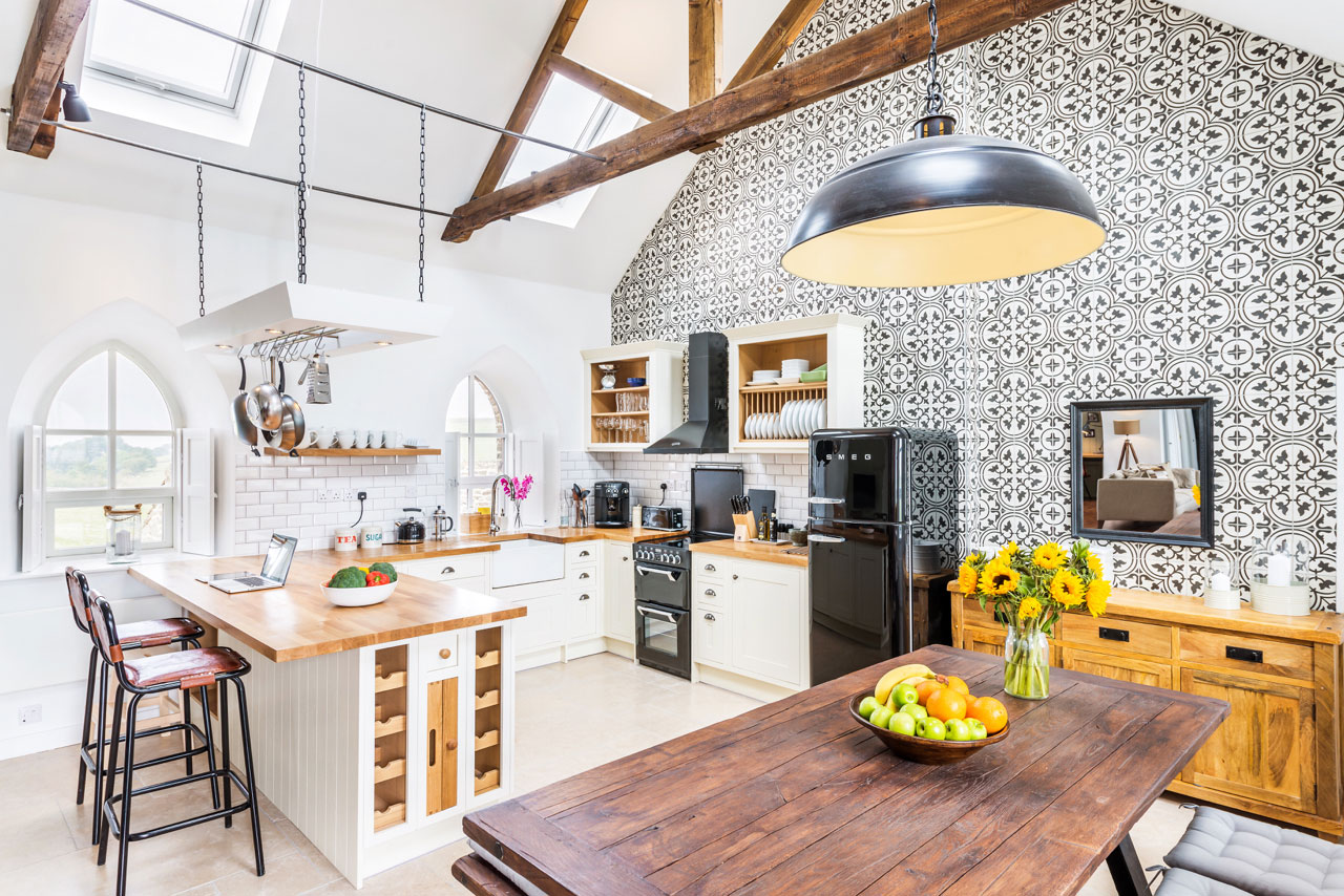 A 19th-Century Church Converted into a Spacious and Luxurious Modern Home in Middleton-in-Teesdale by Evolution Design (10)
