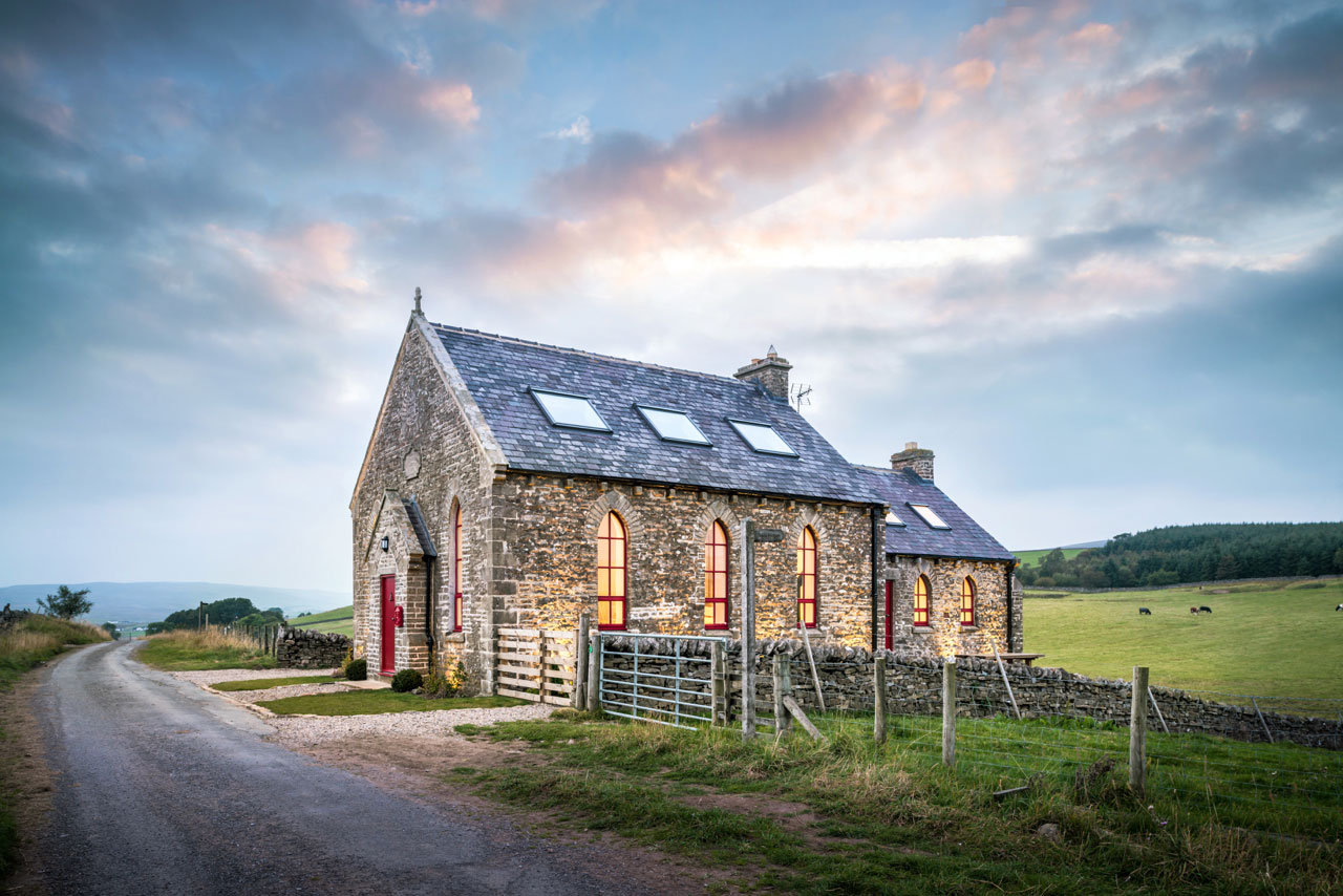 A 19th-Century Church Converted into a Spacious and Luxurious Modern Home in Middleton-in-Teesdale by Evolution Design (24)