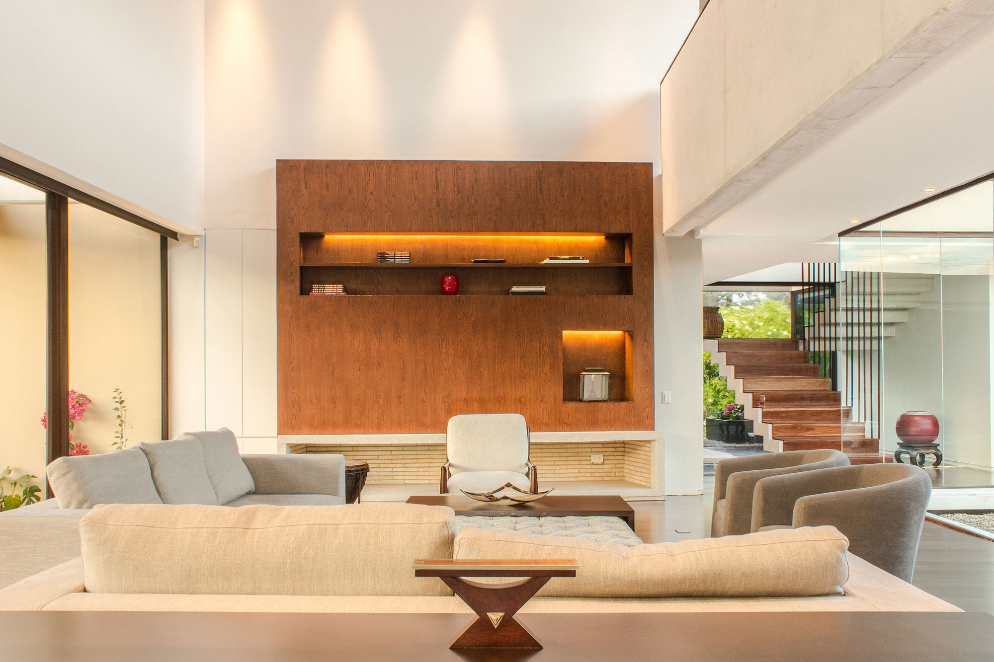 A Beautiful Contemporary Home Surrounded by Mountain Views in La Calera by Arquitectura en Estudio (7)