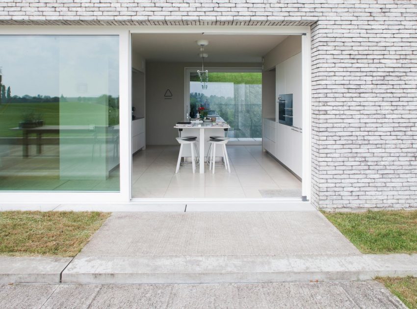 A Beautiful Contemporary Home Surrounded by Vast, Green Fields in Belgium by Stéphane Beel Architect (12)