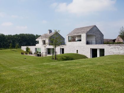 A Beautiful Contemporary Home Surrounded by Vast, Green Fields in Belgium by Stéphane Beel Architect (8)