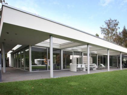 A Beautiful Contemporary Home with Strong Lines and Special Materials in Bilthoven, The Netherlands by Lab32 architecten (2)