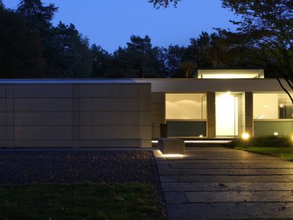 A Beautiful Contemporary Home with Strong Lines and Special Materials in Bilthoven, The Netherlands by Lab32 architecten (25)