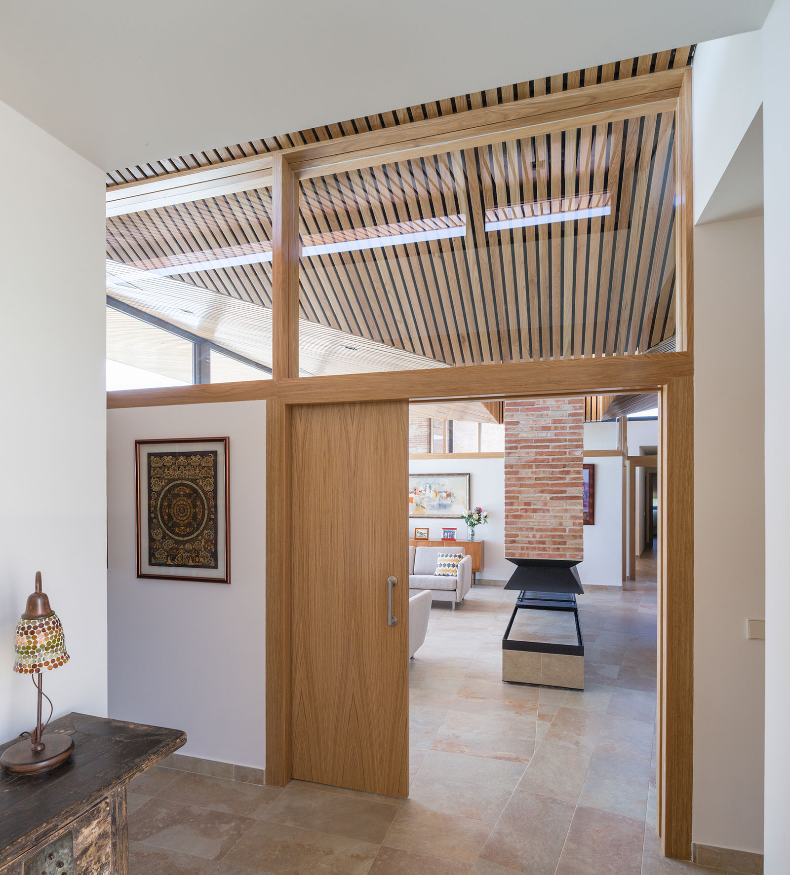 A Beautiful Modern Brick House with Stunning Skylight and Vegetation in Las Rozas by Mariano Molina Iniesta (12)