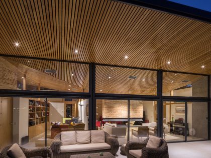 A Beautiful Modern Brick House with Stunning Skylight and Vegetation in Las Rozas by Mariano Molina Iniesta (13)