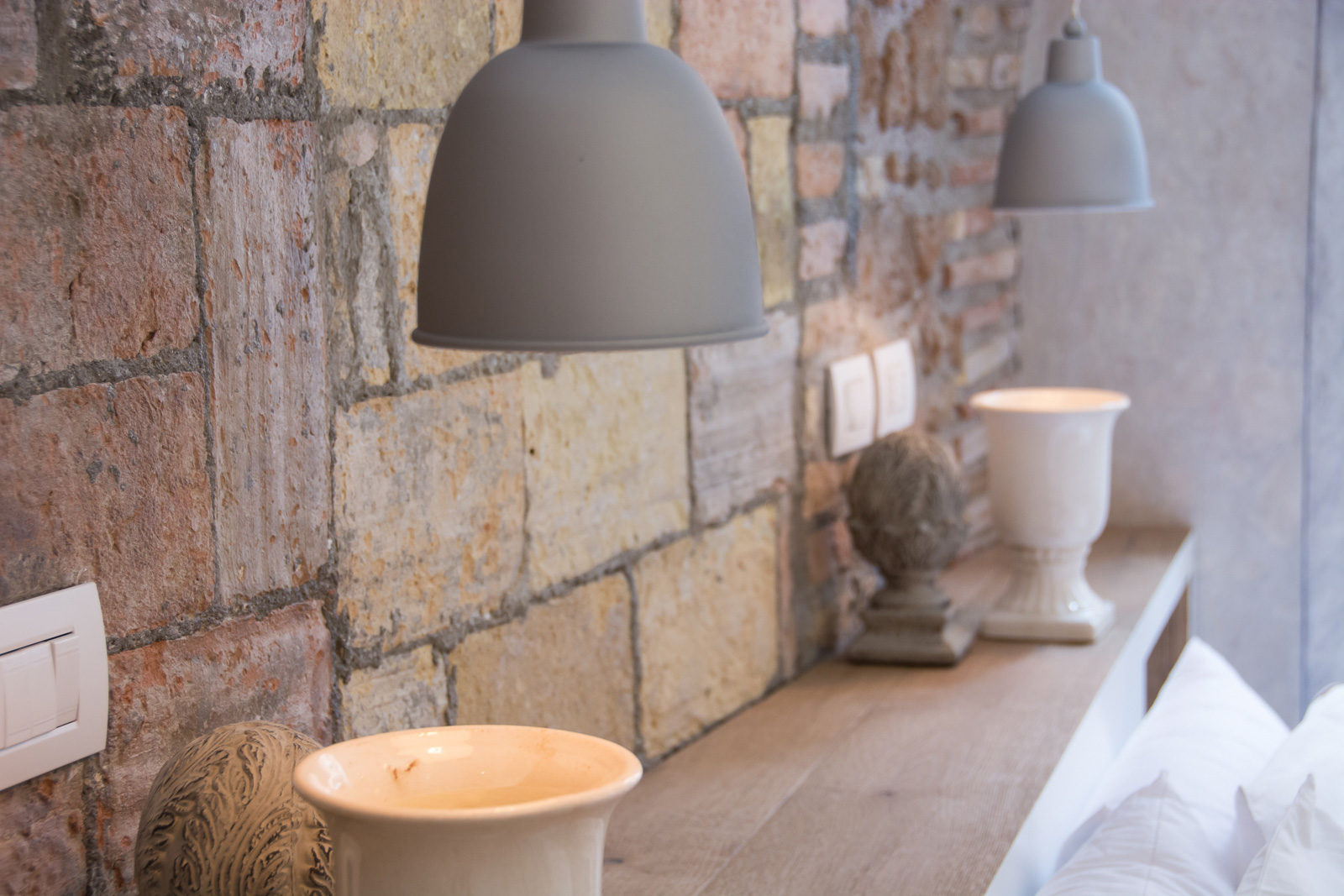 A Beautiful Yet Rustic Contemporary Apartment in Rome by Serena Romanò (17)