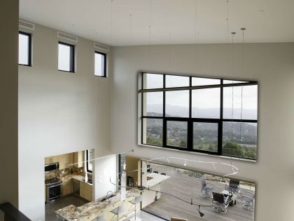 A Beautiful and Spacious Hillside Home Overlooking the Sonoma Valley, California by DNM Architect (12)
