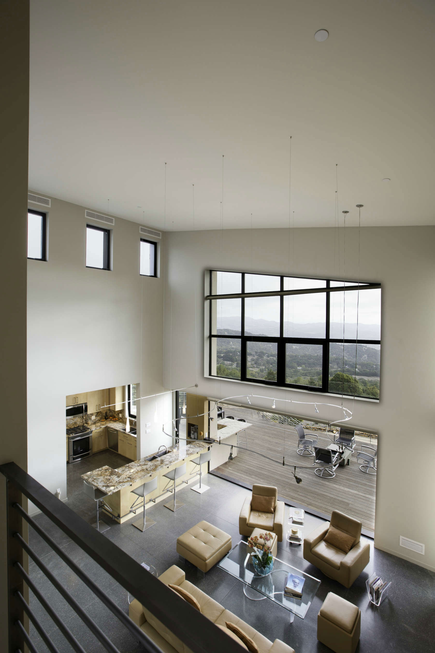 A Beautiful and Spacious Hillside Home Overlooking the Sonoma Valley, California by DNM Architect (12)