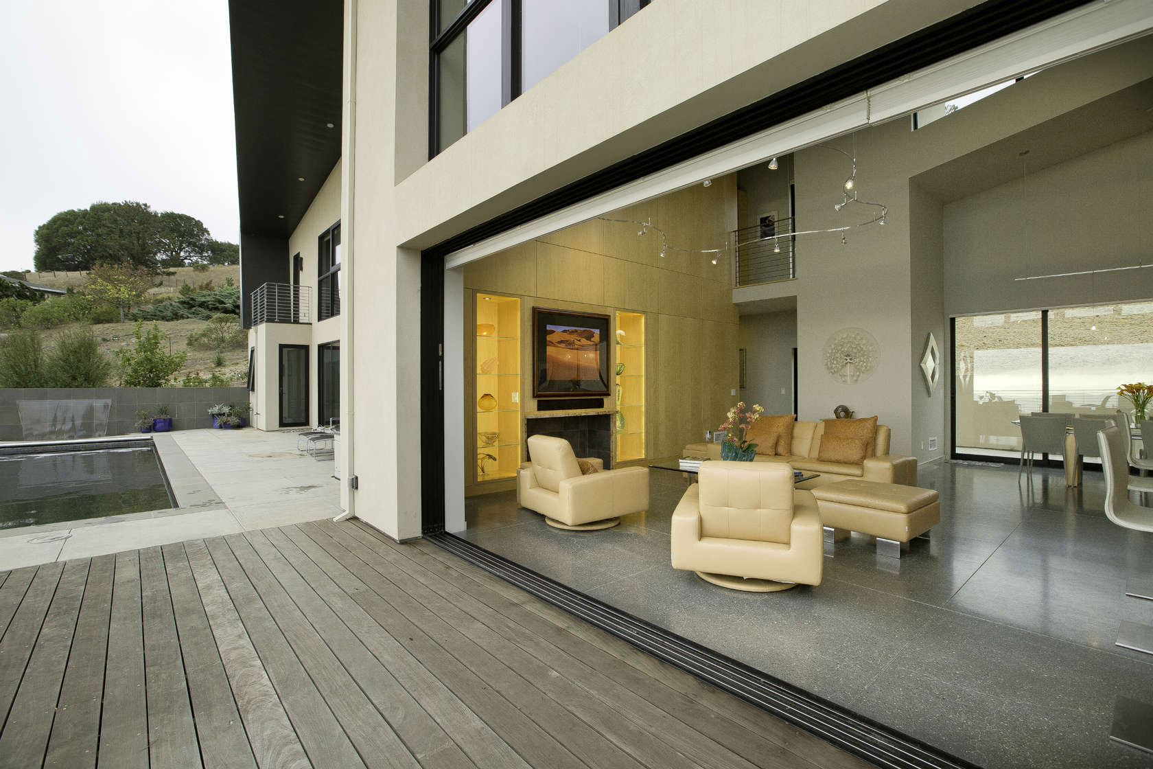 A Beautiful and Spacious Hillside Home Overlooking the Sonoma Valley, California by DNM Architect (6)