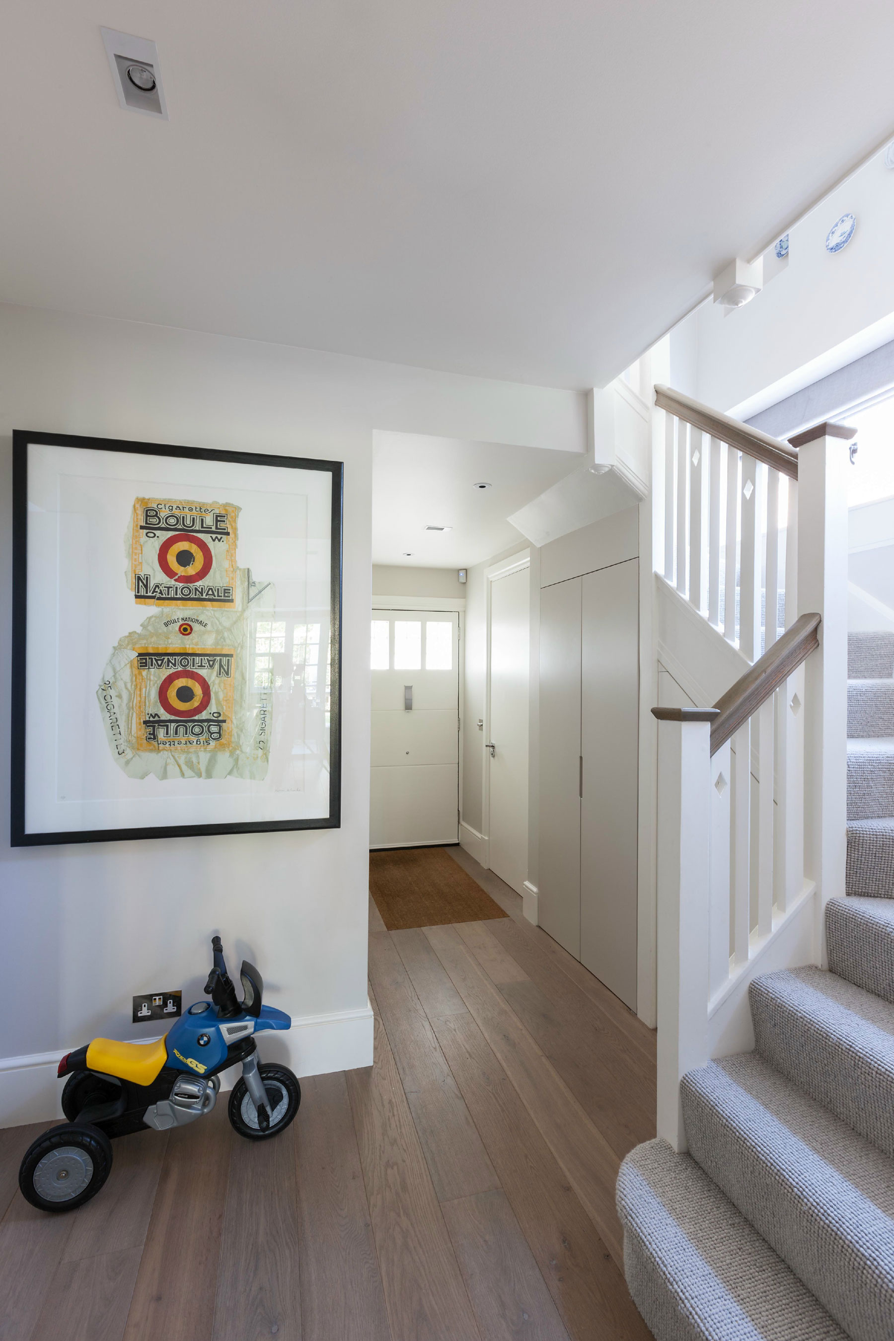 A Beautiful and Vibrant House Full Of Charm and Personality in London by TG-Studio (8)