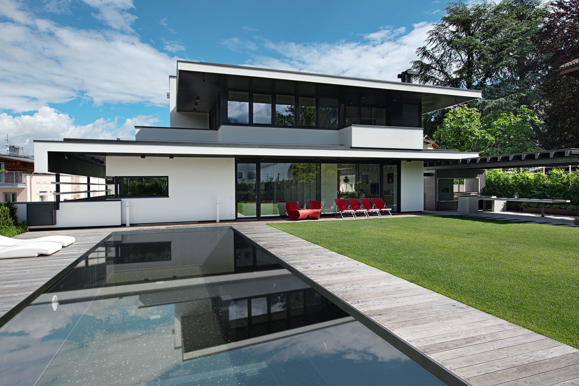 A Breathtaking Contemporary Home with Wonderful Landscaping in Trento, Italy by Pallaoro Balzan e Associati (2)