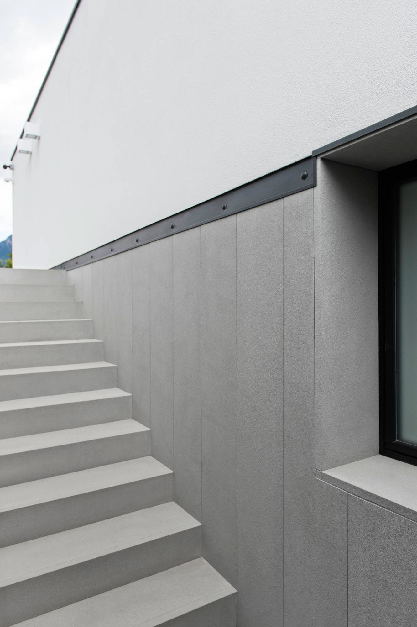 A Breathtaking Contemporary Home with Wonderful Landscaping in Trento, Italy by Pallaoro Balzan e Associati (27)