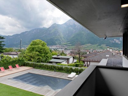 A Breathtaking Contemporary Home with Wonderful Landscaping in Trento, Italy by Pallaoro Balzan e Associati (28)