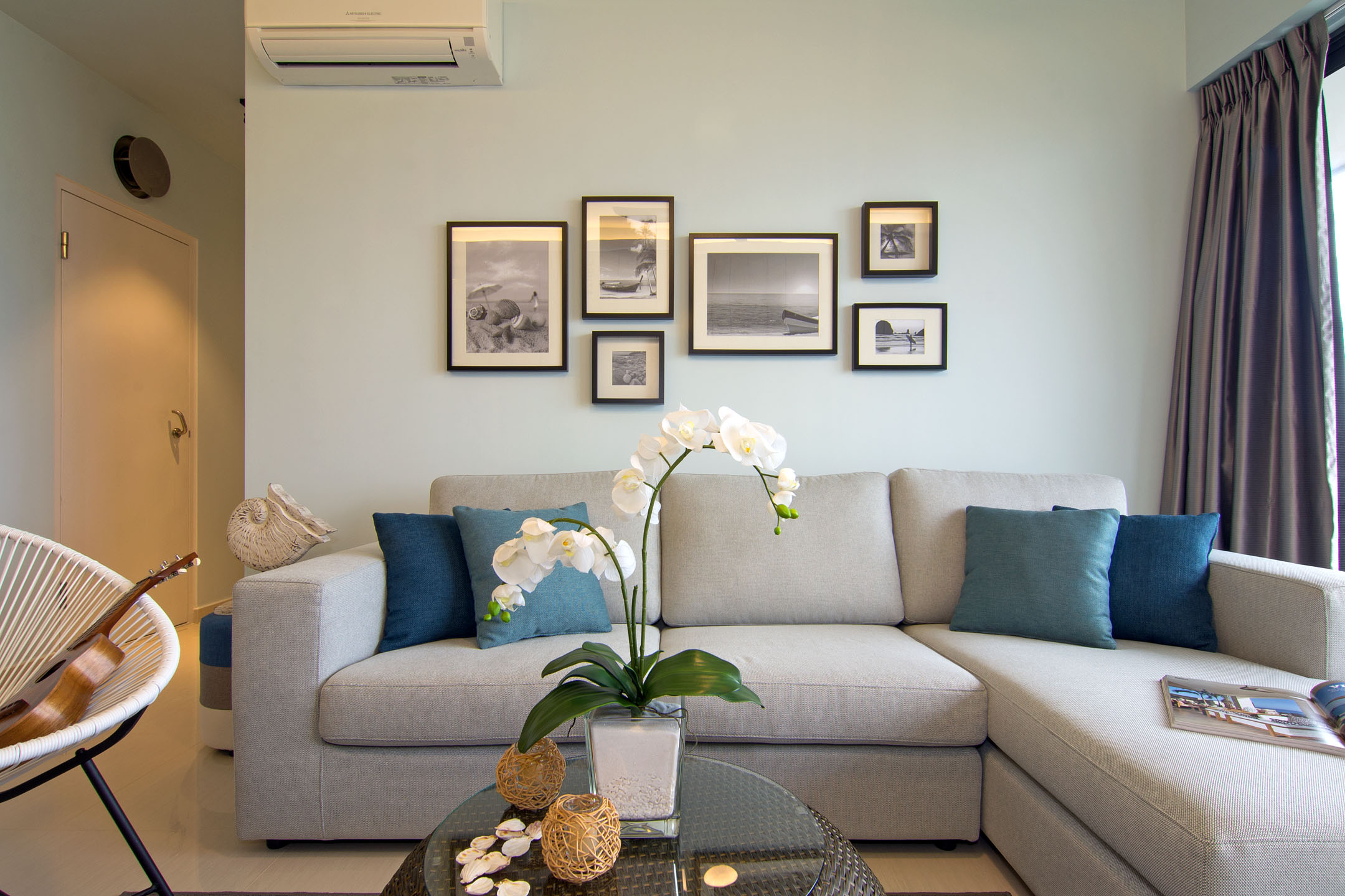 A Bright, Airy Beach Home with Practical Interior in Singapore by Vievva Designers (3)