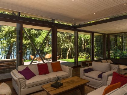 A Bright Contemporary Home Surrounded by Native Forests in Los Raulíes, Chile by planmaestro (10)