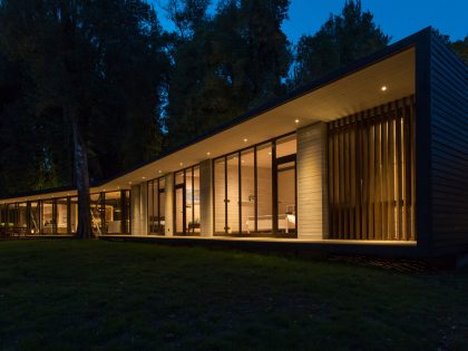 A Bright Contemporary Home Surrounded by Native Forests in Los Raulíes, Chile by planmaestro (30)