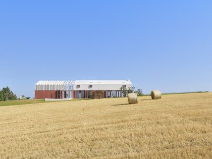 A Bright Long and Narrow Home with Contemporary and Permeable Facade in Polverigi, Italy by simone subissati architects (3)