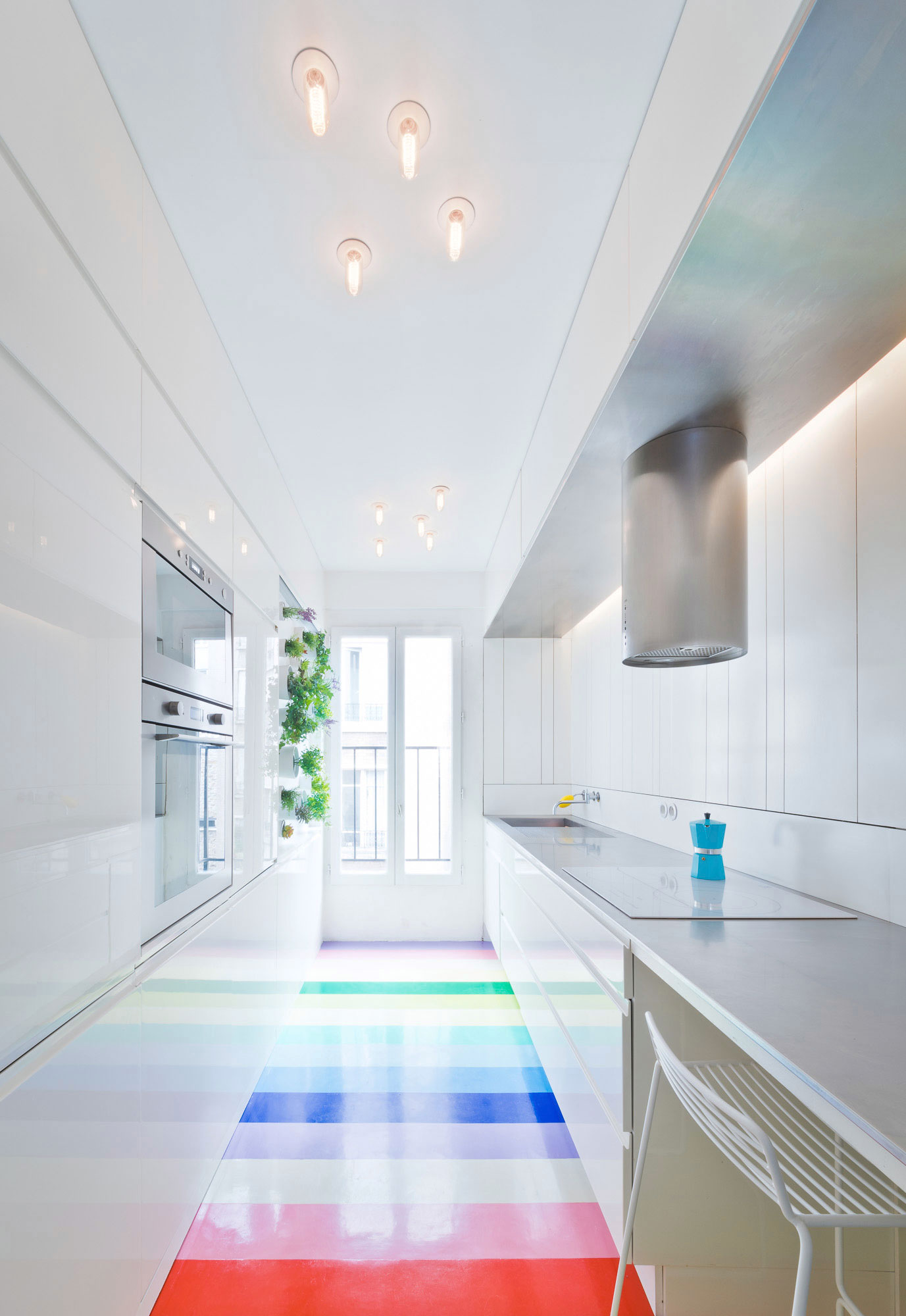 A Bright and Cheerful Modern Apartment for a Fashion Designer in Montmartre by SABO Project (11)