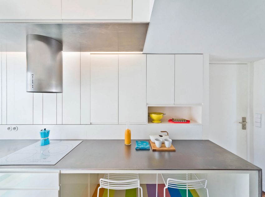 A Bright and Cheerful Modern Apartment for a Fashion Designer in Montmartre by SABO Project (12)