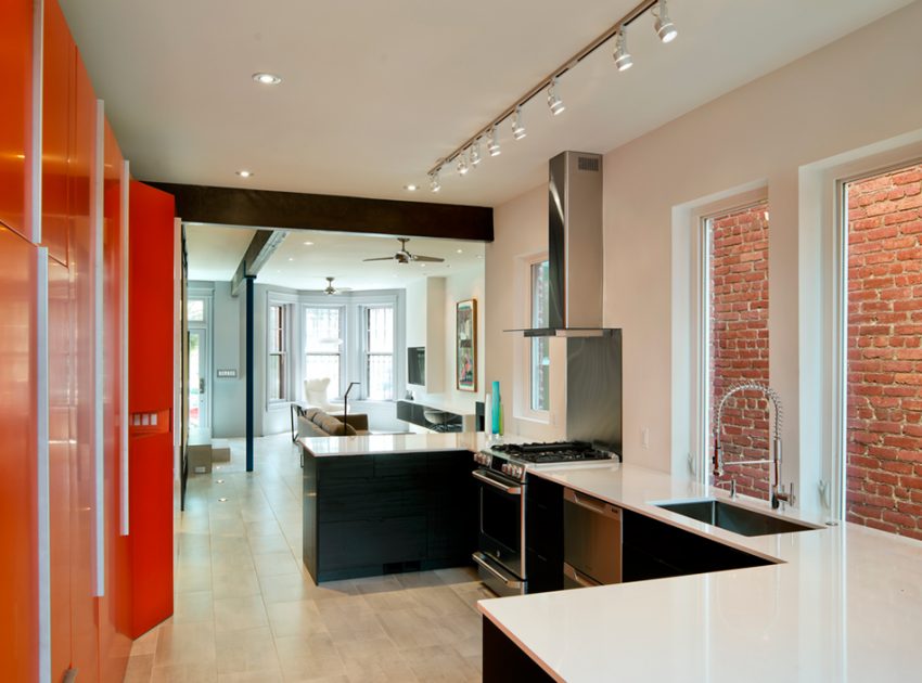 A Bright and Colorful Modern Row House with Playful Details in Washington, DC by KUBE Architecture (6)