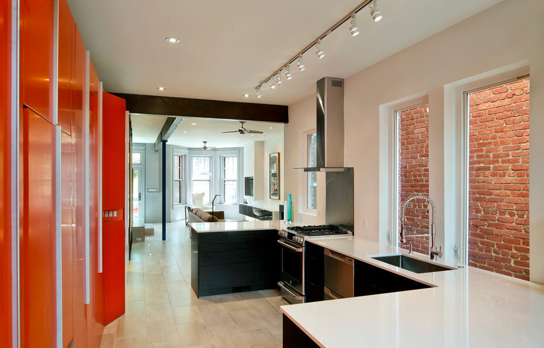 A Bright and Colorful Modern Row House with Playful Details in Washington, DC by KUBE Architecture (6)
