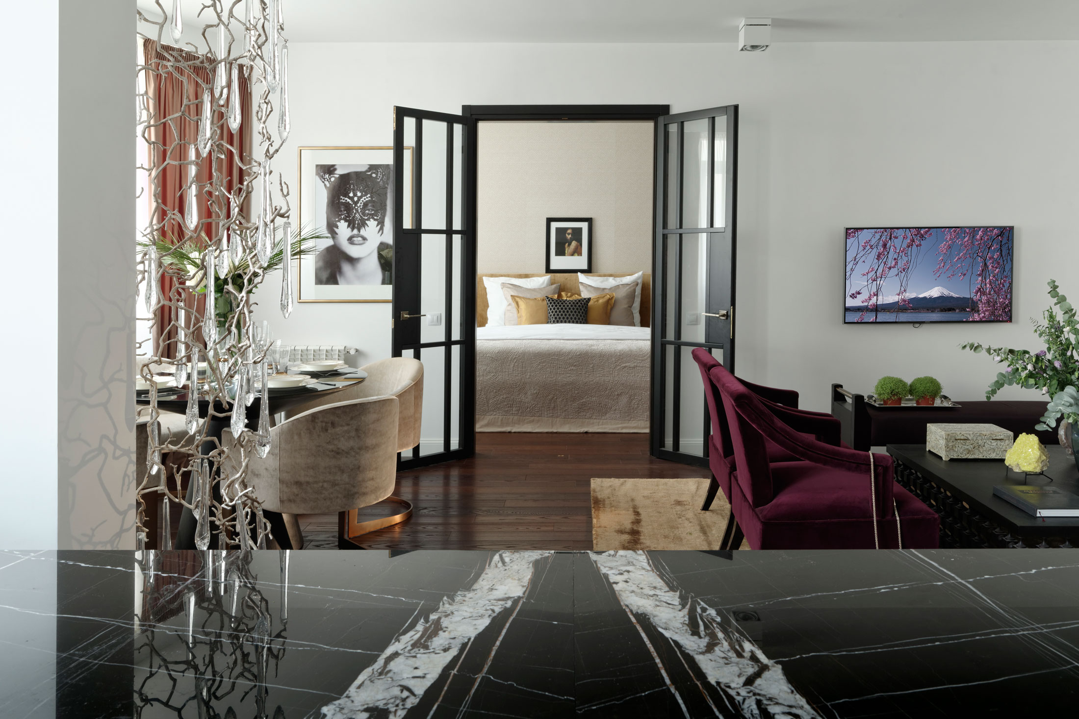 A Bright and Sophisticated Apartment with an Elegant Interior in Obolom by Absolute Interior Decor (10)