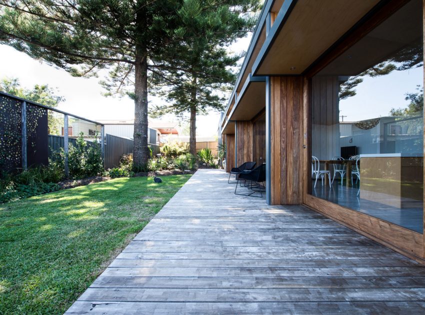 A Bright and Spacious Family Home with Beautiful Interiors in New South Wales by Bourne Blue Architecture (3)