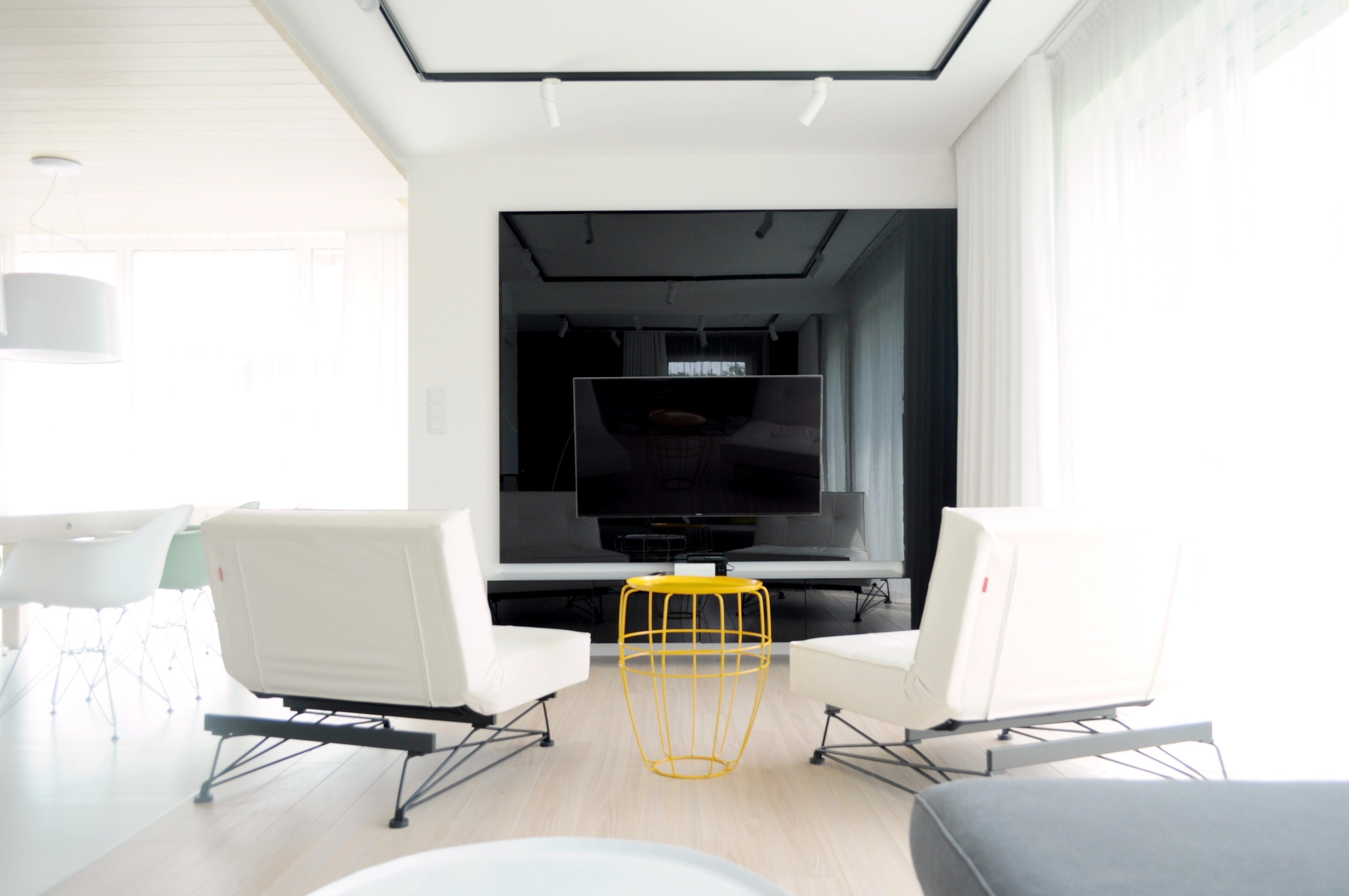 A Bright and Spacious House with Comfortable and Remarkable Interiors in Tarnowskie Gory by WIDAWSCY STUDIO ARCHITEKTURY (2)