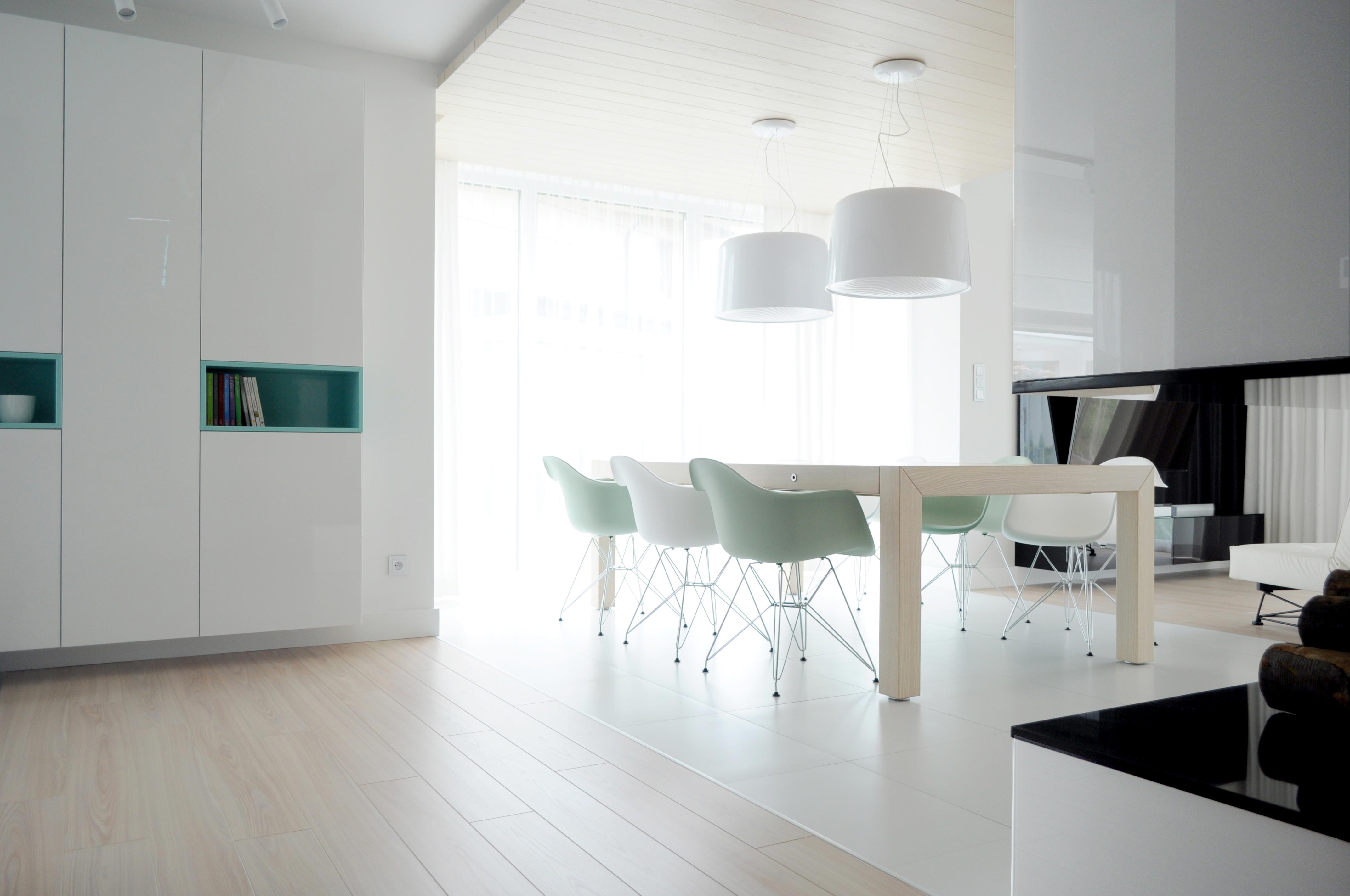 A Bright and Spacious House with Comfortable and Remarkable Interiors in Tarnowskie Gory by WIDAWSCY STUDIO ARCHITEKTURY (6)