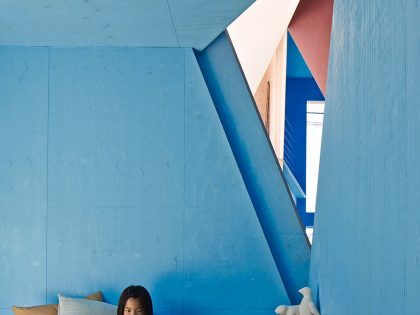 A Bright and Vibrant Apartment with Bold Splashes of Color in Chiba Prefecture by Kochi Architect’s Studio (2)