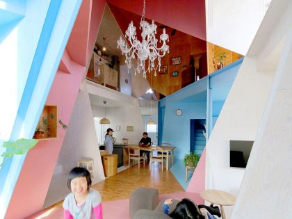 A Bright and Vibrant Apartment with Bold Splashes of Color in Chiba Prefecture by Kochi Architect’s Studio (4)