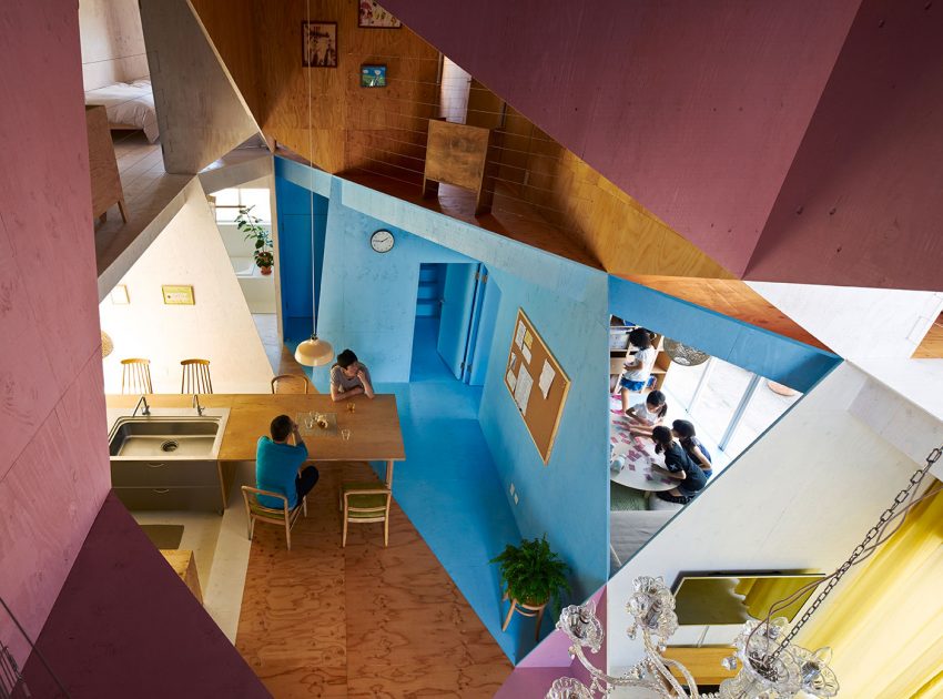 A Bright and Vibrant Apartment with Bold Splashes of Color in Chiba Prefecture by Kochi Architect’s Studio (5)