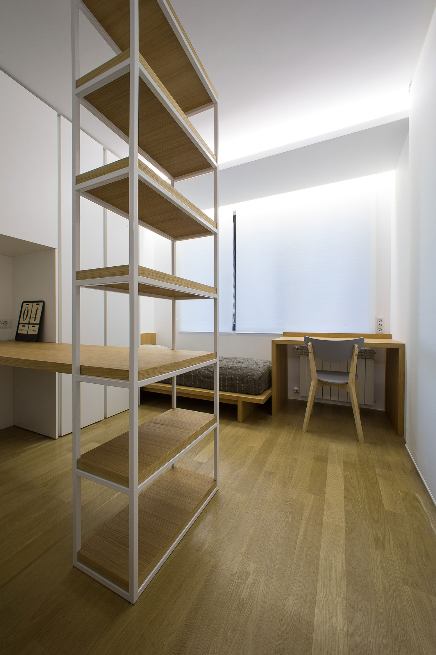 A Chic Contemporary Apartment with Minimalist Interior in Sofia by Elia Nedkov (12)