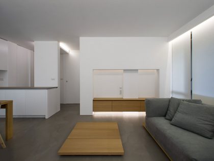 A Chic Contemporary Apartment with Minimalist Interior in Sofia by Elia Nedkov (5)