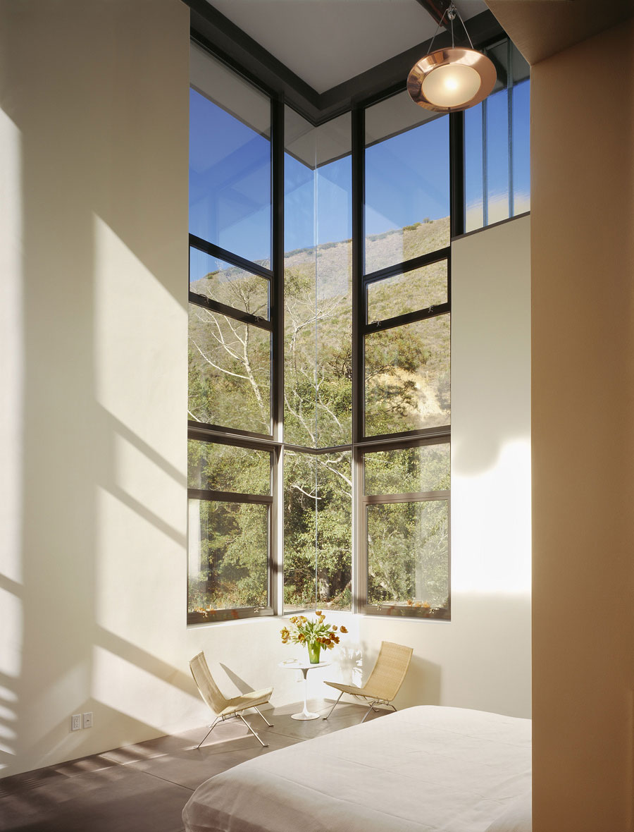 A Chic Contemporary Home with Terrace and Breathtaking Views in Big Sur, California by Fougeron Architecture (7)