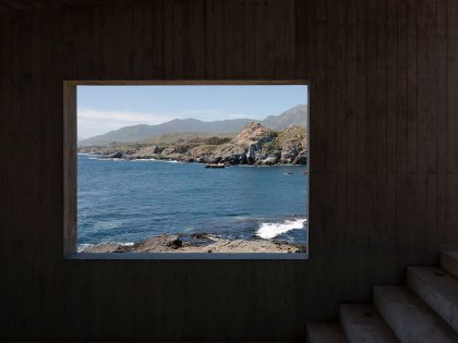 A Concrete Hillside Home with a Simple and Elegant Interior in Los Vilos, Chile by Felipe Assadi & Francisca Pulido (19)