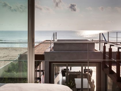 A Contemporary Beachfront Home for an Interethnic Family of Four in Prachuap Khiri Khan by Beautbureau (10)