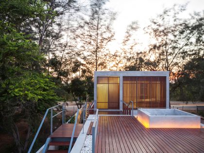A Contemporary Beachfront Home for an Interethnic Family of Four in Prachuap Khiri Khan by Beautbureau (5)