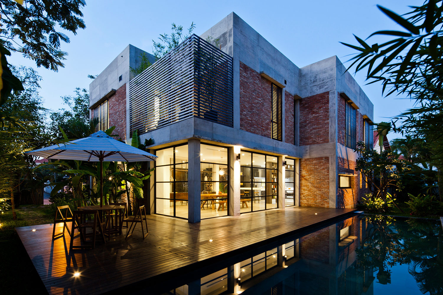 A Contemporary Home with Recycled Bricks, Concrete and Steel Frame Windows in Thao Dien by MM ++ Architects (27)