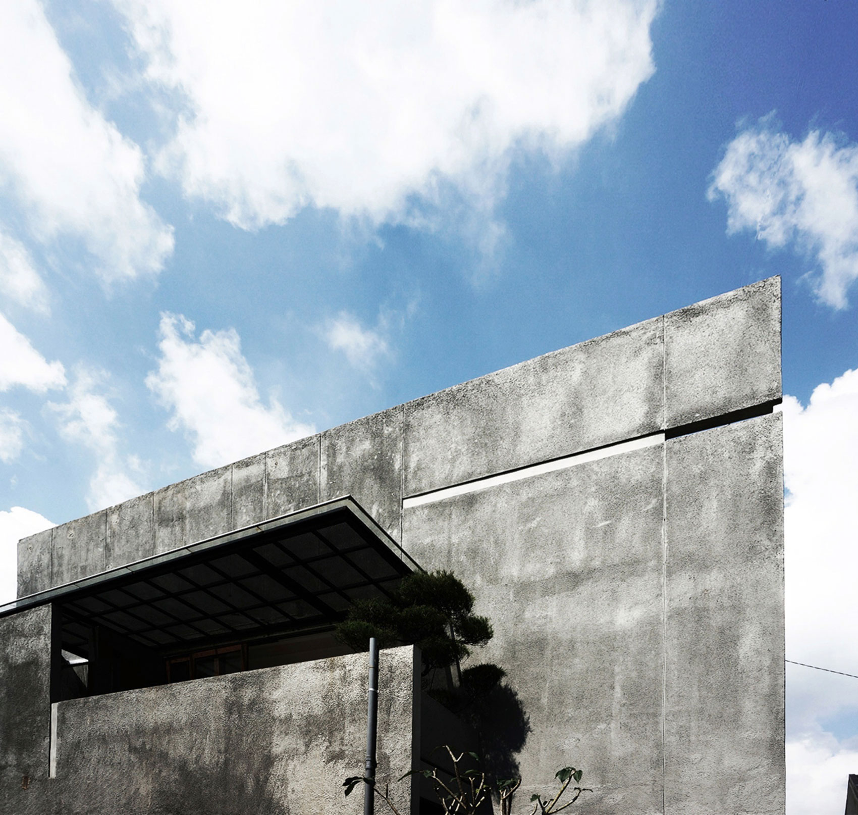 A Cozy Concrete House with Simple and Elegant Interior in Bandung City by eben (4)