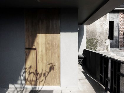 A Cozy Concrete House with Simple and Elegant Interior in Bandung City by eben (5)