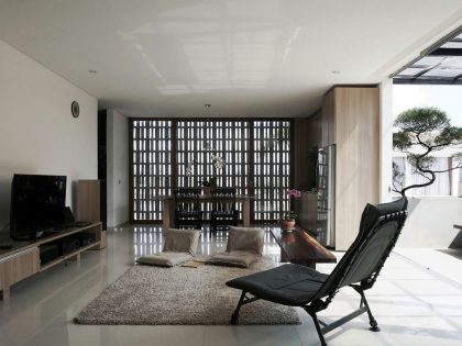 A Cozy Concrete House with Simple and Elegant Interior in Bandung City by eben (6)