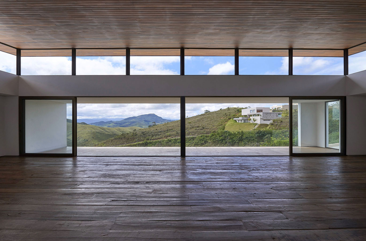 A Cozy Contemporary Home with Natural and Rustic Elements in Nova Lima by David Guerra Architecture And Interior (10)