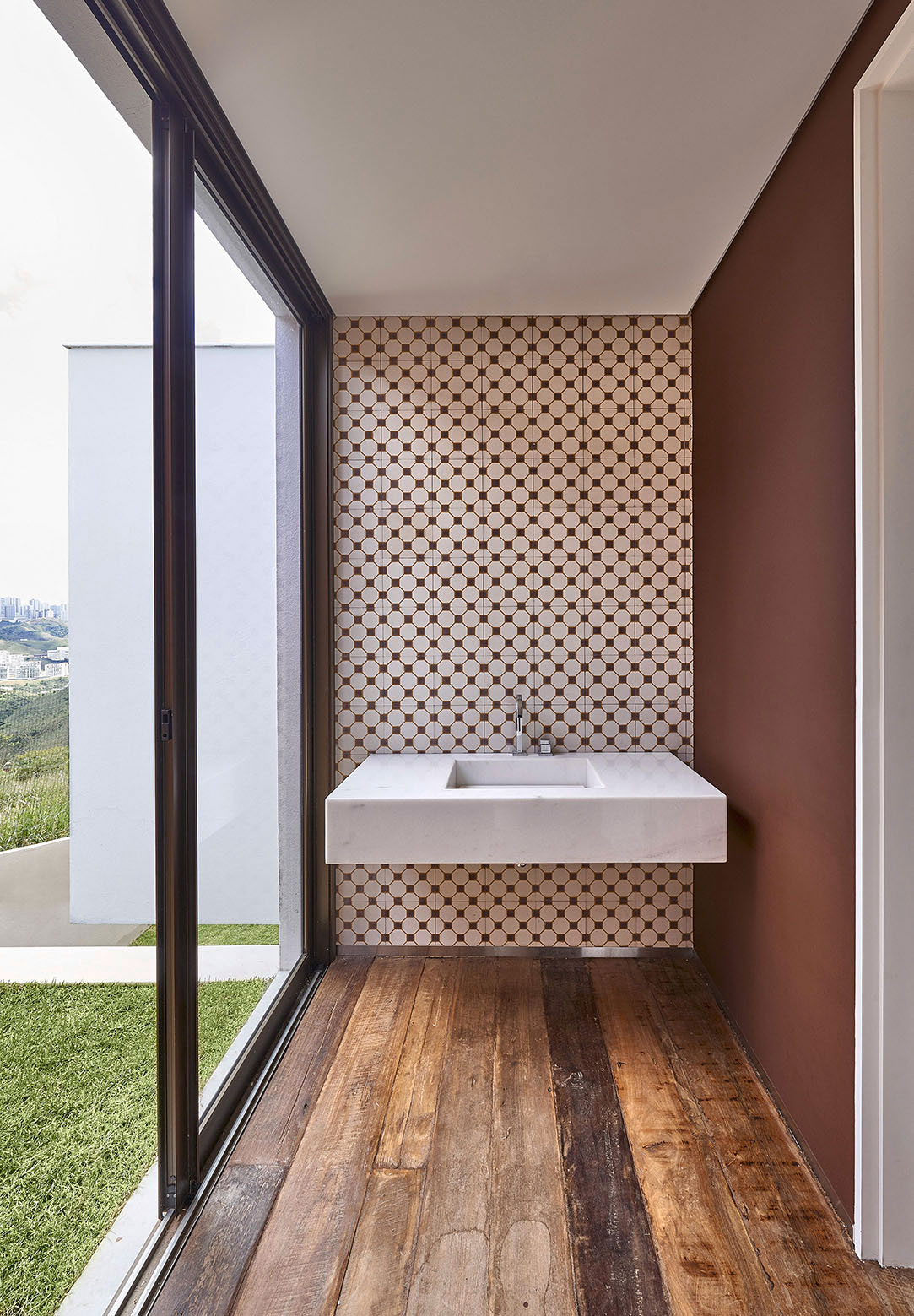 A Cozy Contemporary Home with Natural and Rustic Elements in Nova Lima by David Guerra Architecture And Interior (13)