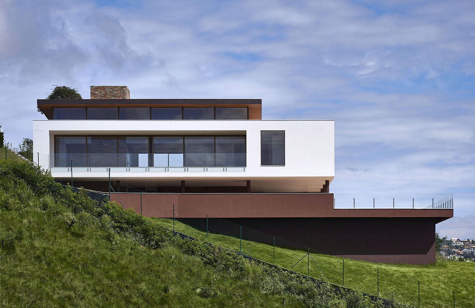 A Cozy Contemporary Home with Natural and Rustic Elements in Nova Lima by David Guerra Architecture And Interior (2)